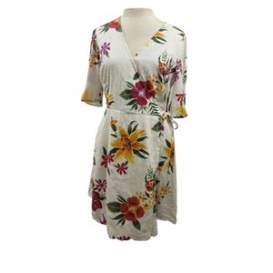 Old navy Tropical white wrap dress size 24